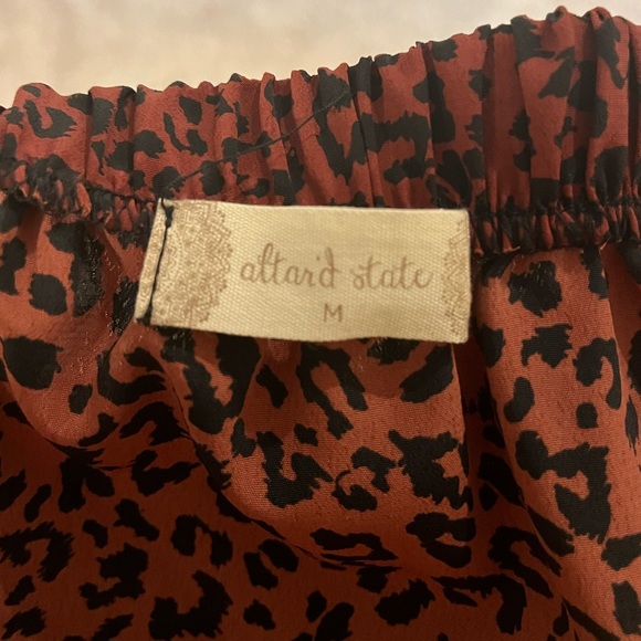 Altar’d State Women’s Mini Skirt - Picture 3 of 3